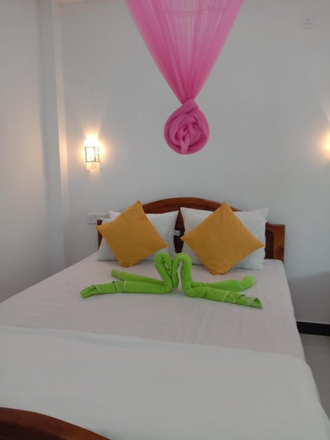 Charming View Homestay Ella Bagian luar foto