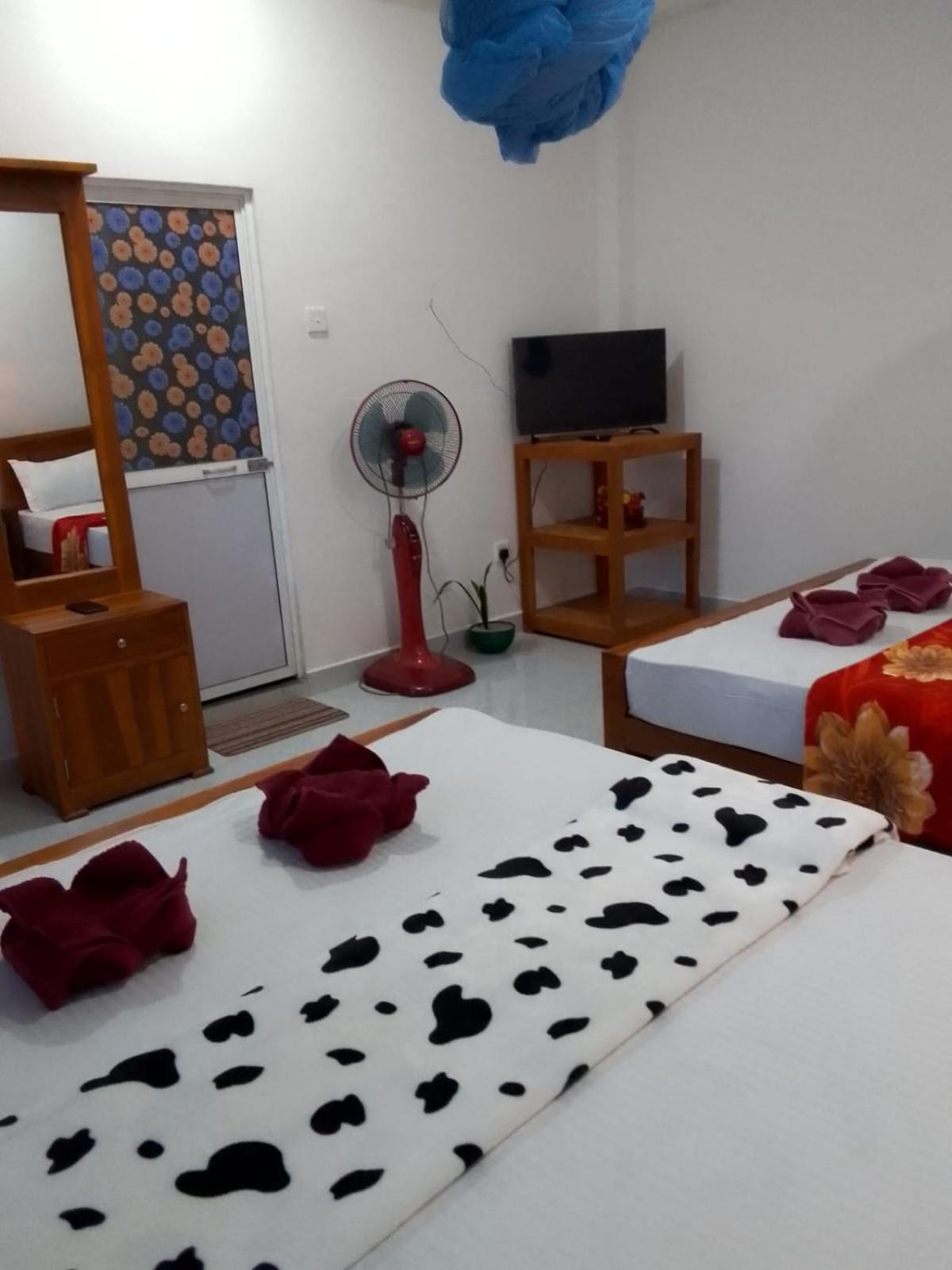 Charming View Homestay Ella Bagian luar foto