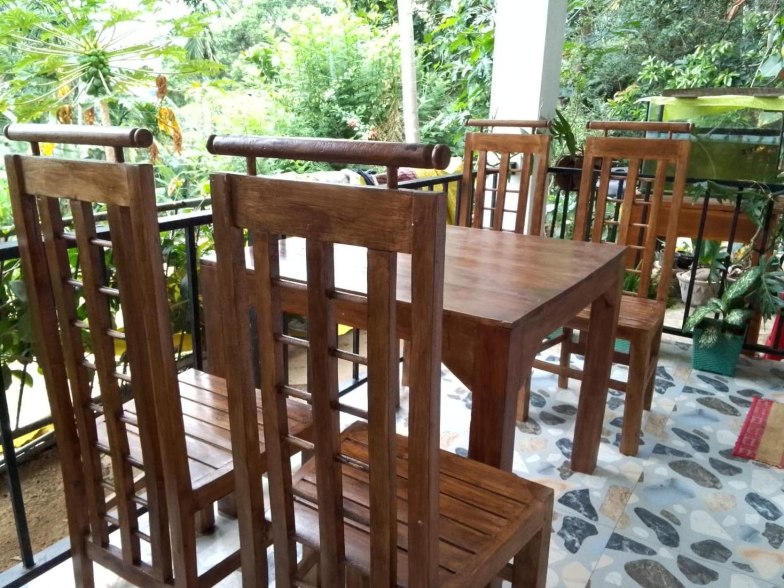 Charming View Homestay Ella Bagian luar foto